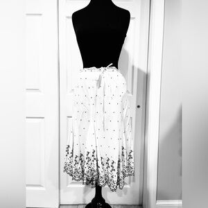 Max Studio Black and White Floral A-Line Skirt